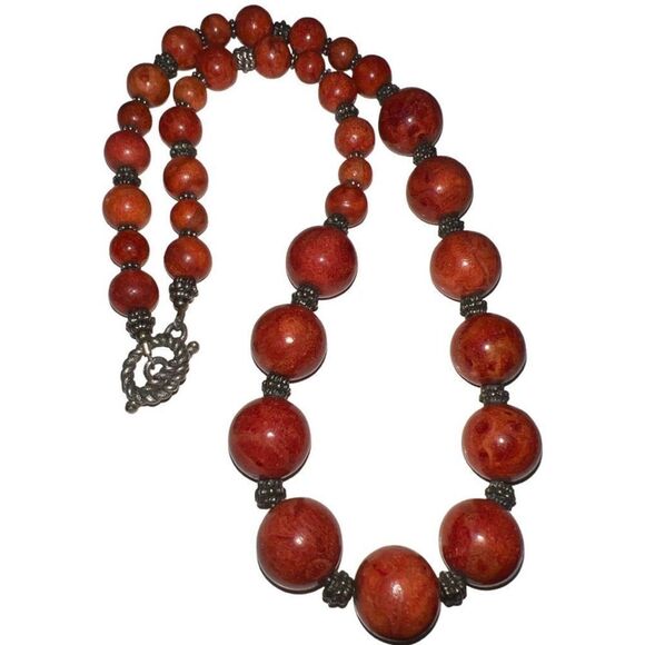 Vintage Graduated Coral Necklace with Sterling Silver Toggle Clasp & Spacer Bead - Picture 1 of 6
